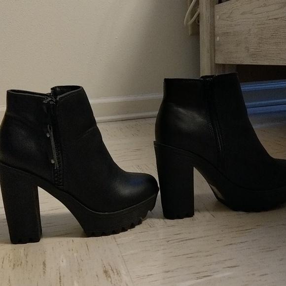 Boots - Picture 2 of 2